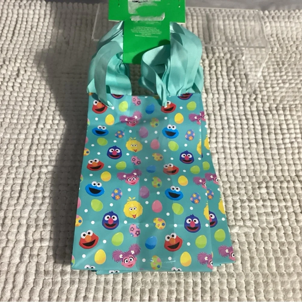 Sesame Street Easter Heavy Paper Treat Bags w/ Nice Ribbon Handles Pkg of 13